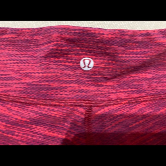 Lululemon Wunder Under Crop ll - Picture 4 of 14